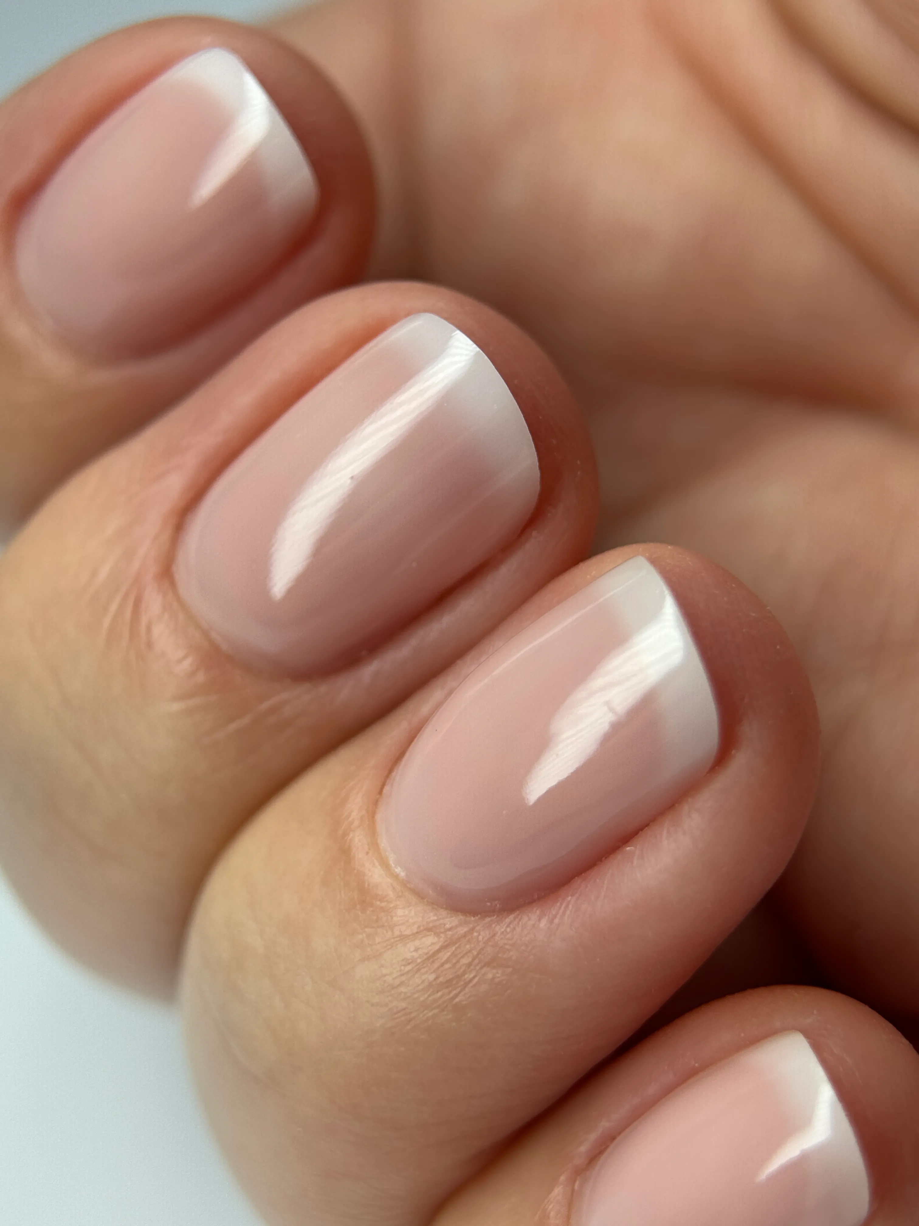 Manicure premium w Noblu Beauty Room Kraków