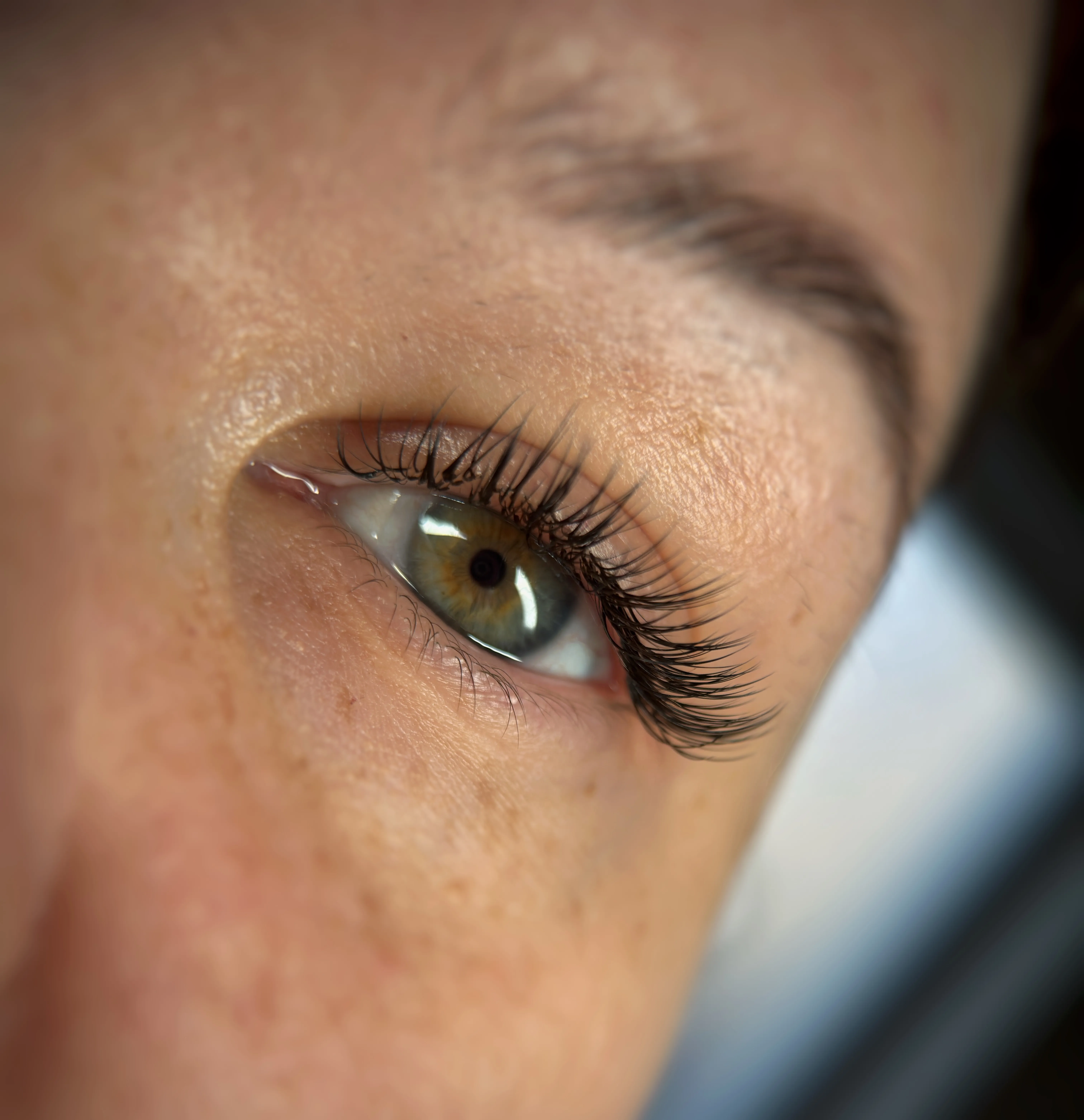 Stylizacja rzęs w Noblu Beauty Room Kraków